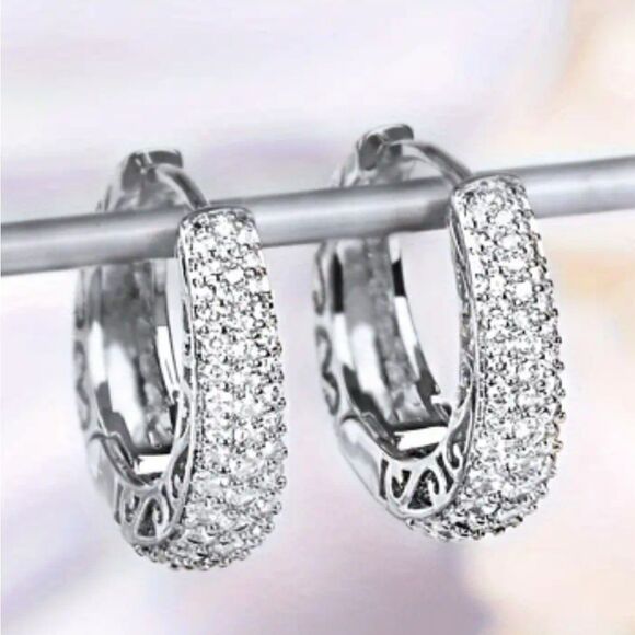 1 Pair Glittering Gold or Silver Plated Hoop Earrings with Micro Zircons - Picture 4 of 13